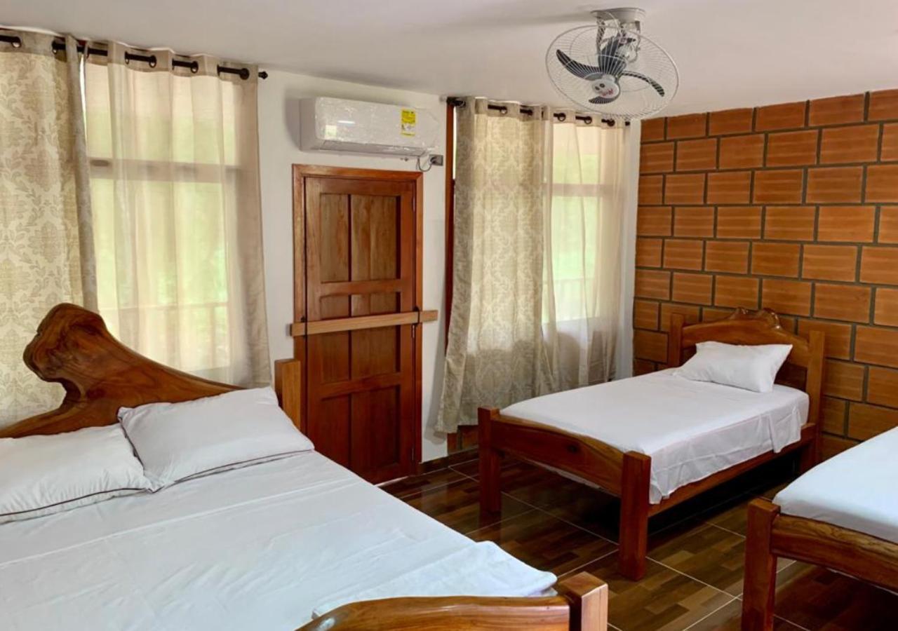 Arca Tayrona Restaurant & Hostal 洛斯纳兰霍斯 外观 照片